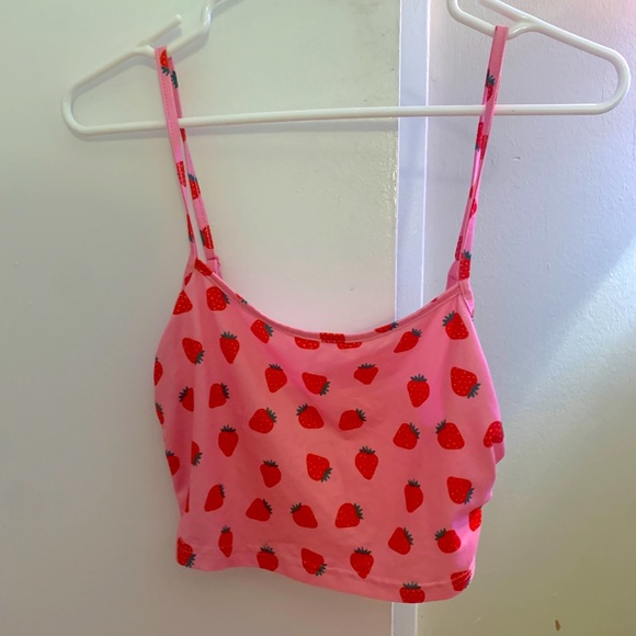 pink strawberry cropped cami - Picture 1 of 1